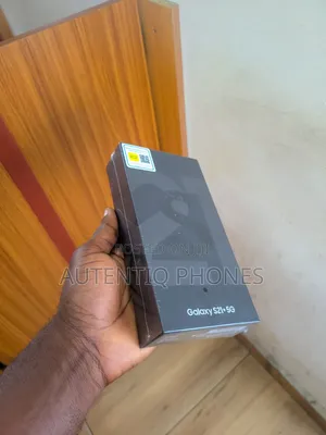 New Samsung Galaxy S21+ 5G 128 GB Silver