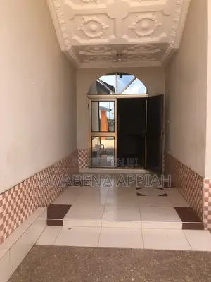 4bdrm Duplex in Mark Estate At, Kumasi Metropolitan for sale