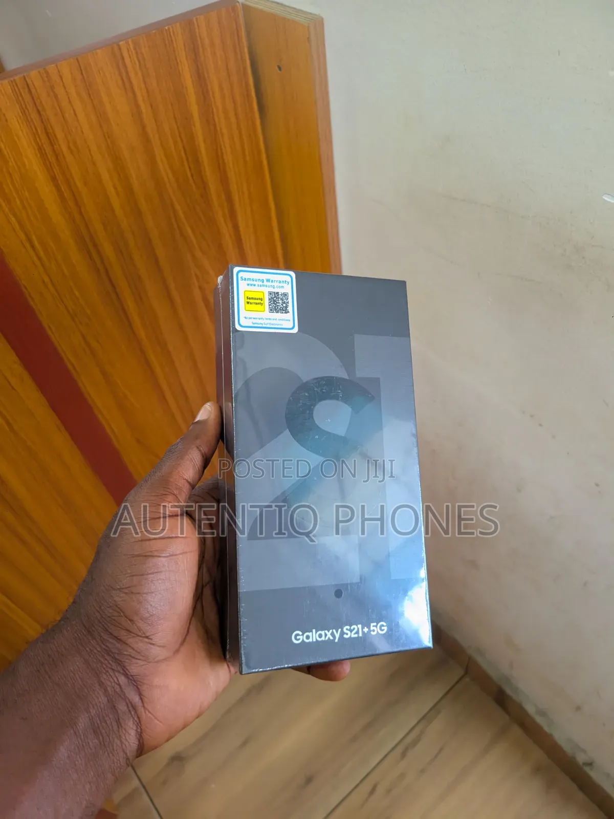 New Samsung Galaxy S21+ 5G 128 GB Silver