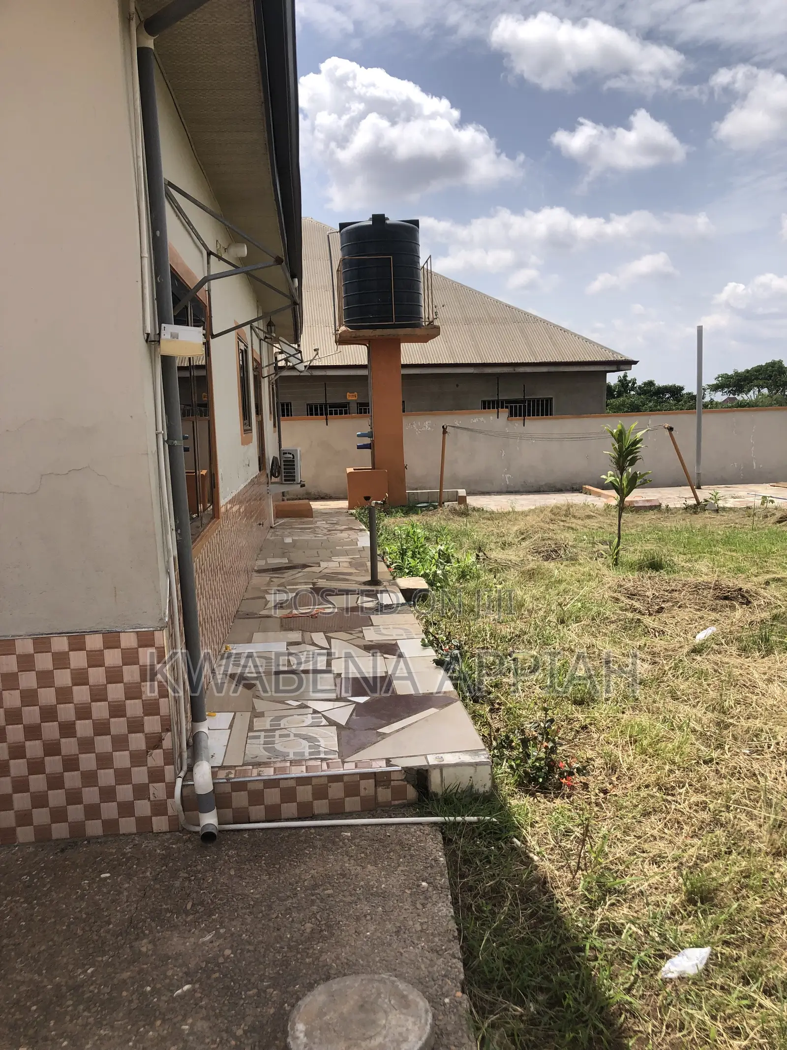 4bdrm Duplex in Mark Estate At, Kumasi Metropolitan for sale