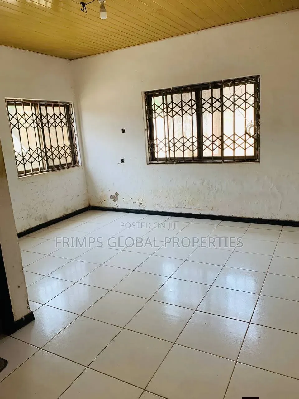5bdrm House in Accra Metropolitan for sale