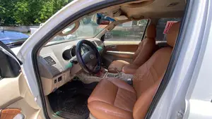Toyota Fortuner 2009 White