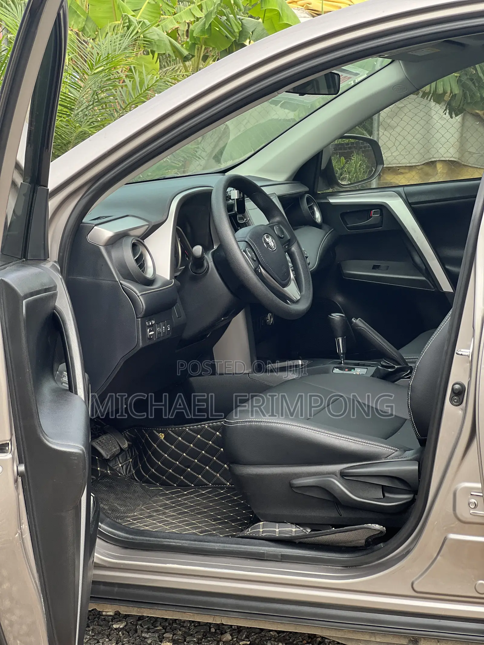Toyota RAV4 2017 Gray