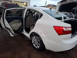 Kia Rio LX 4dr Sedan (1.6L 4cyl 6A) 2012 White
