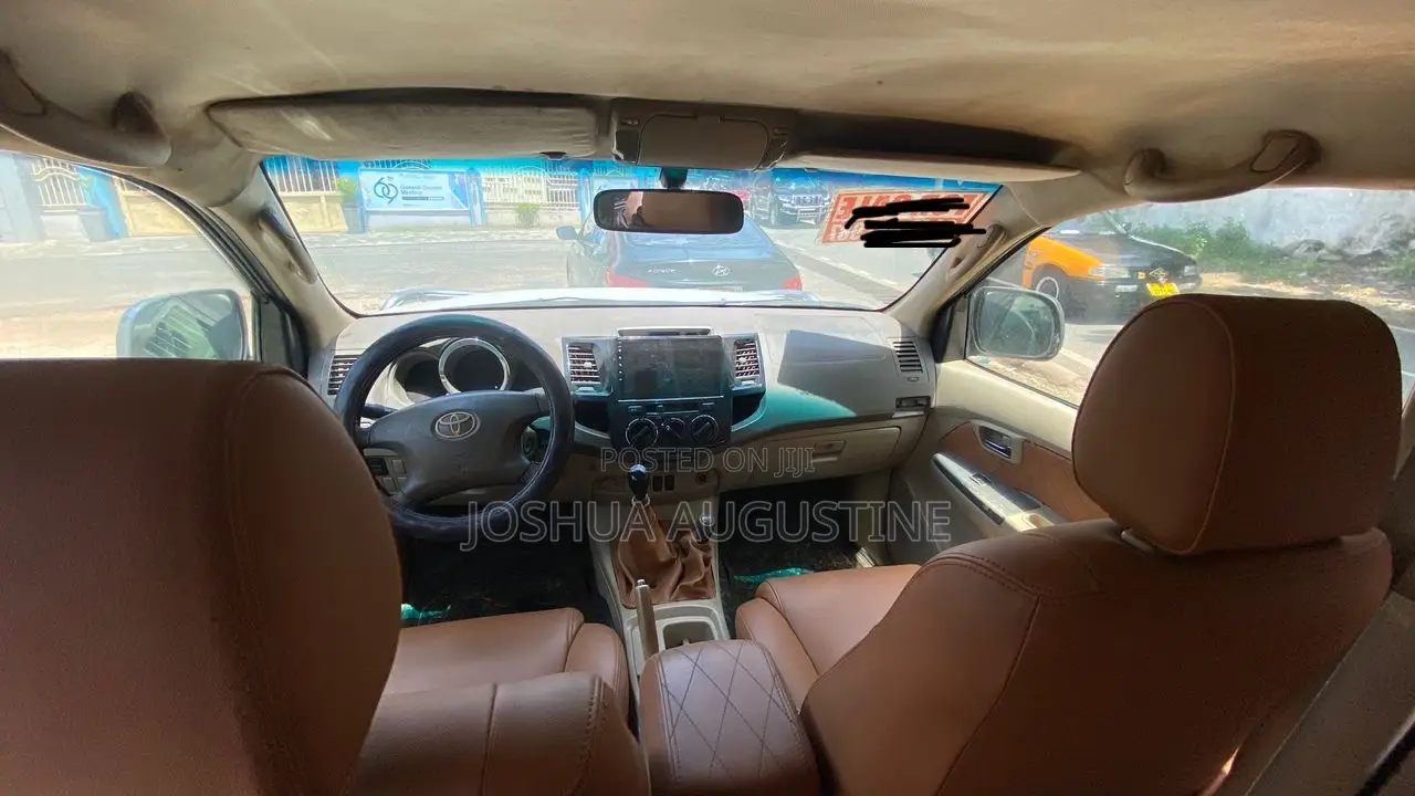 Toyota Fortuner 2009 White