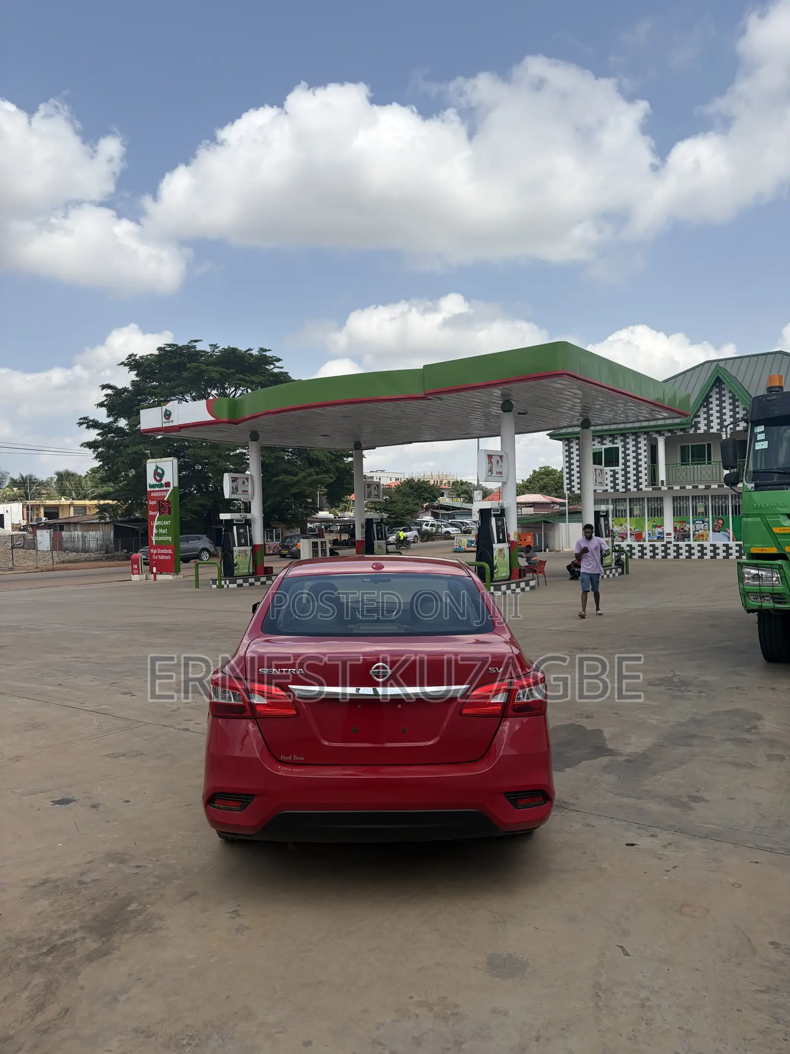 Nissan Sentra 2019 Red