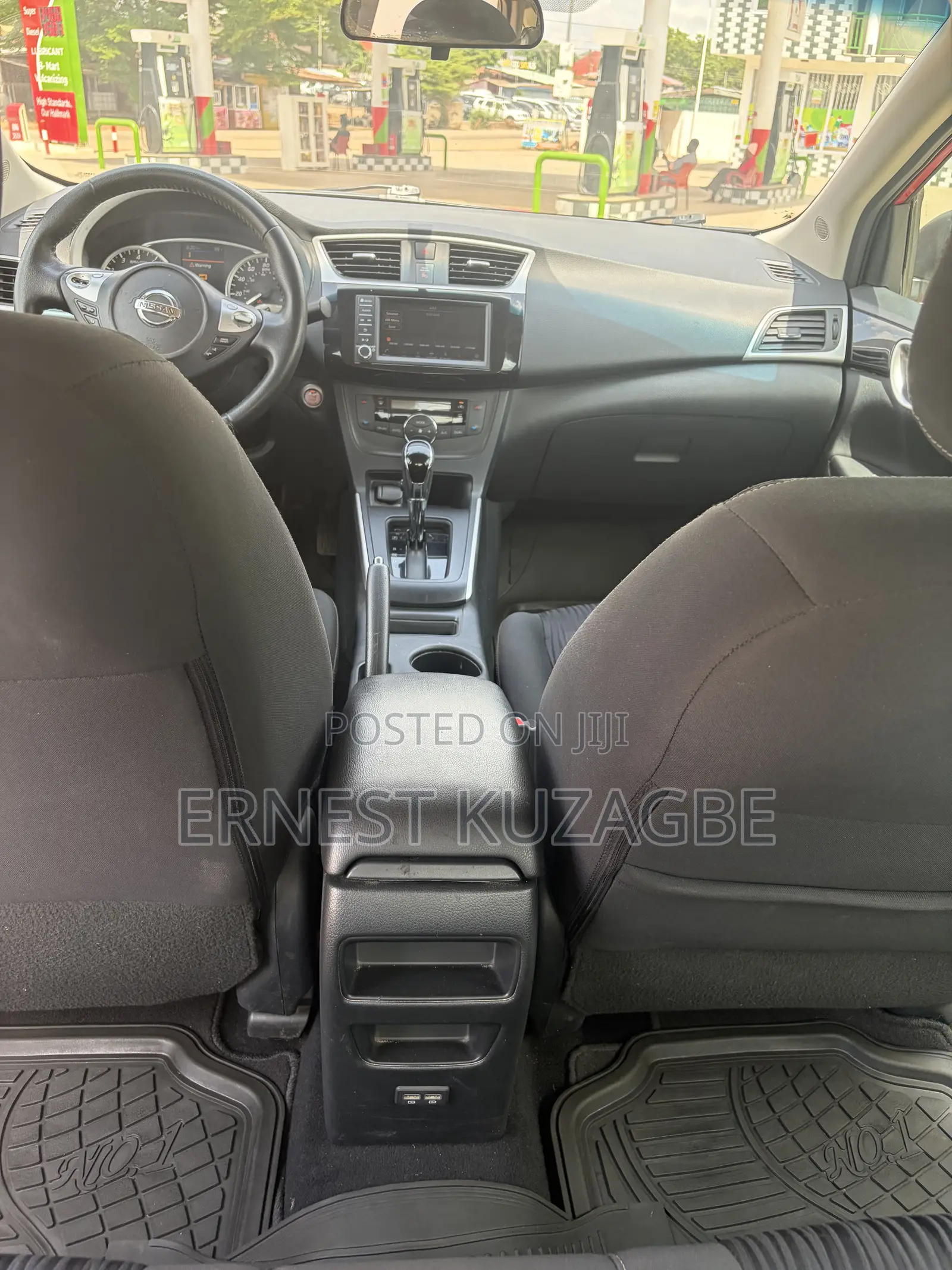Nissan Sentra 2019 Red