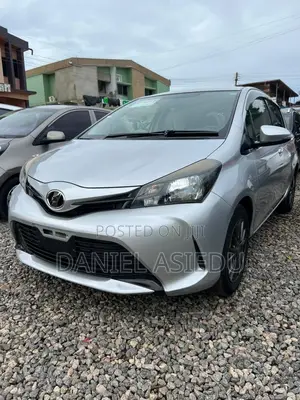 Toyota Vitz 1.3 AWD 5dr 2015 Silver