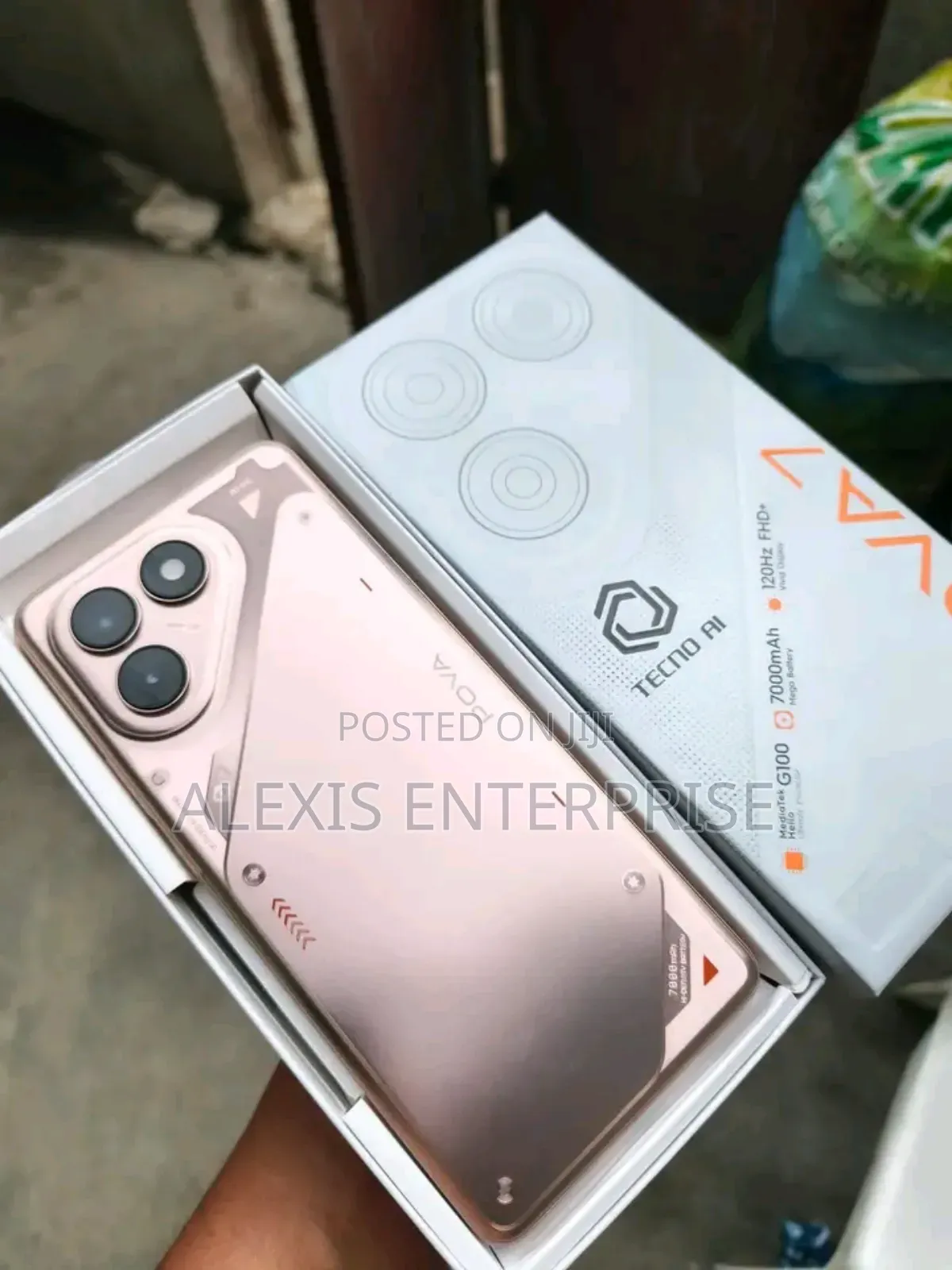 New Tecno Pova 7 Pro 5G 256 GB Gold