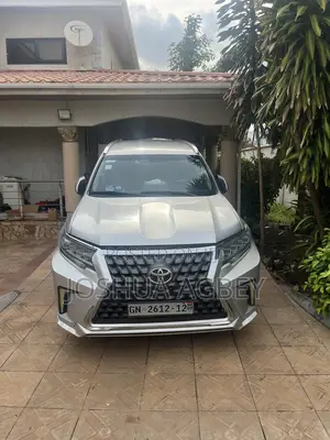 Toyota Land Cruiser Prado 2012 Silver