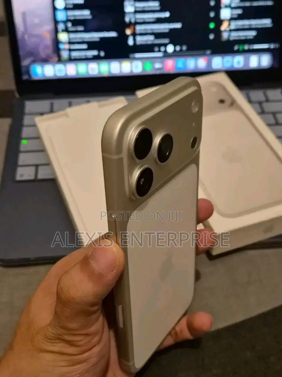 New Apple iPhone 17 Pro Max 256 GB White