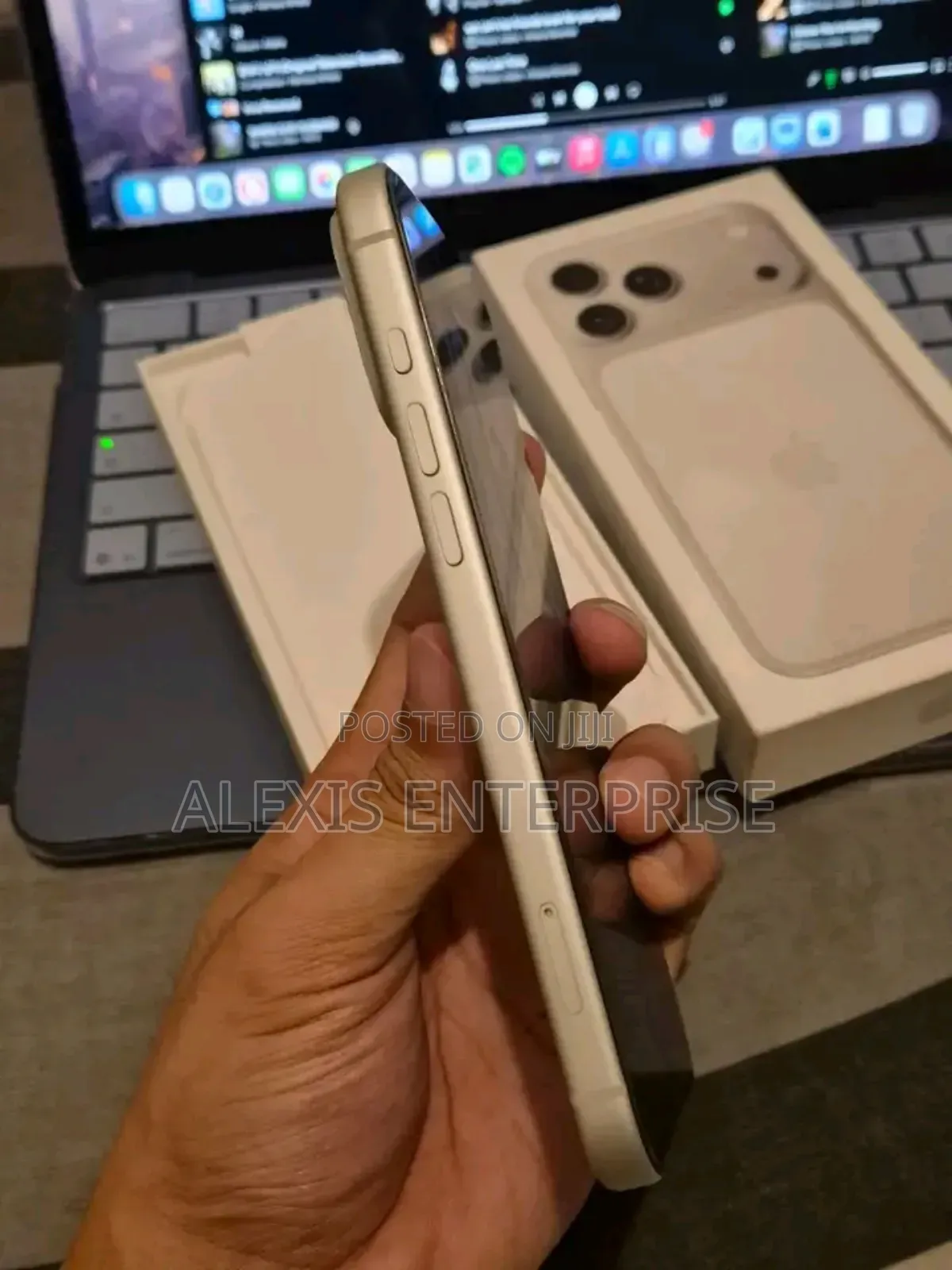 New Apple iPhone 17 Pro Max 256 GB White
