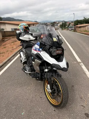 BMW R1250GS 2021 White