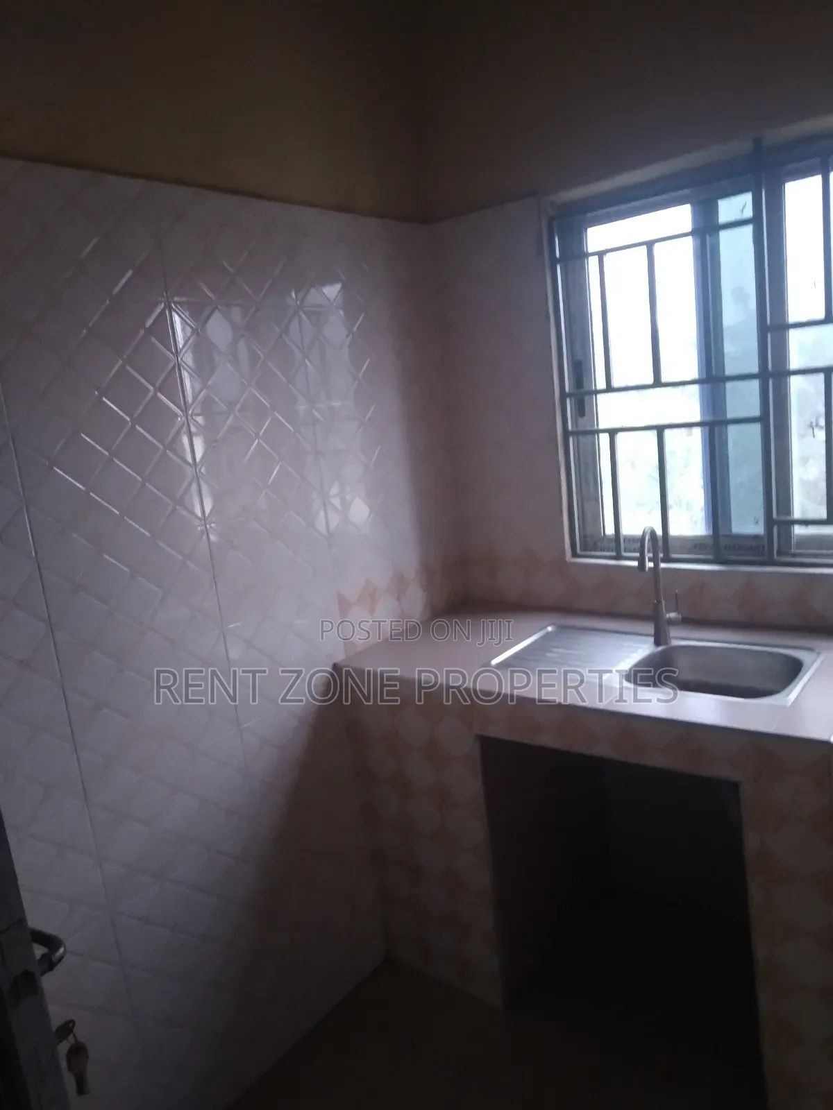 2bdrm Apartment in Ofankor for rent
