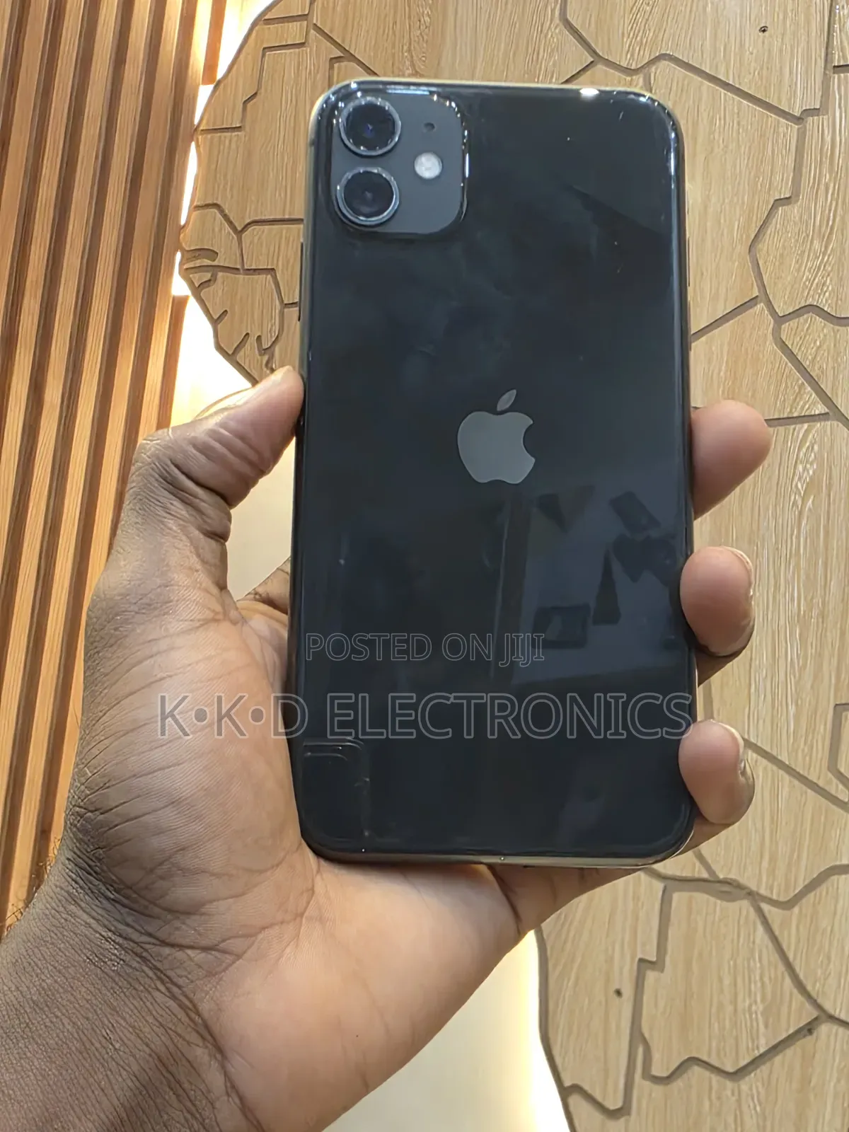 Apple iPhone 11 64 GB Black