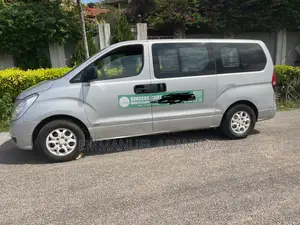 Hyundai H1 2015 Silver