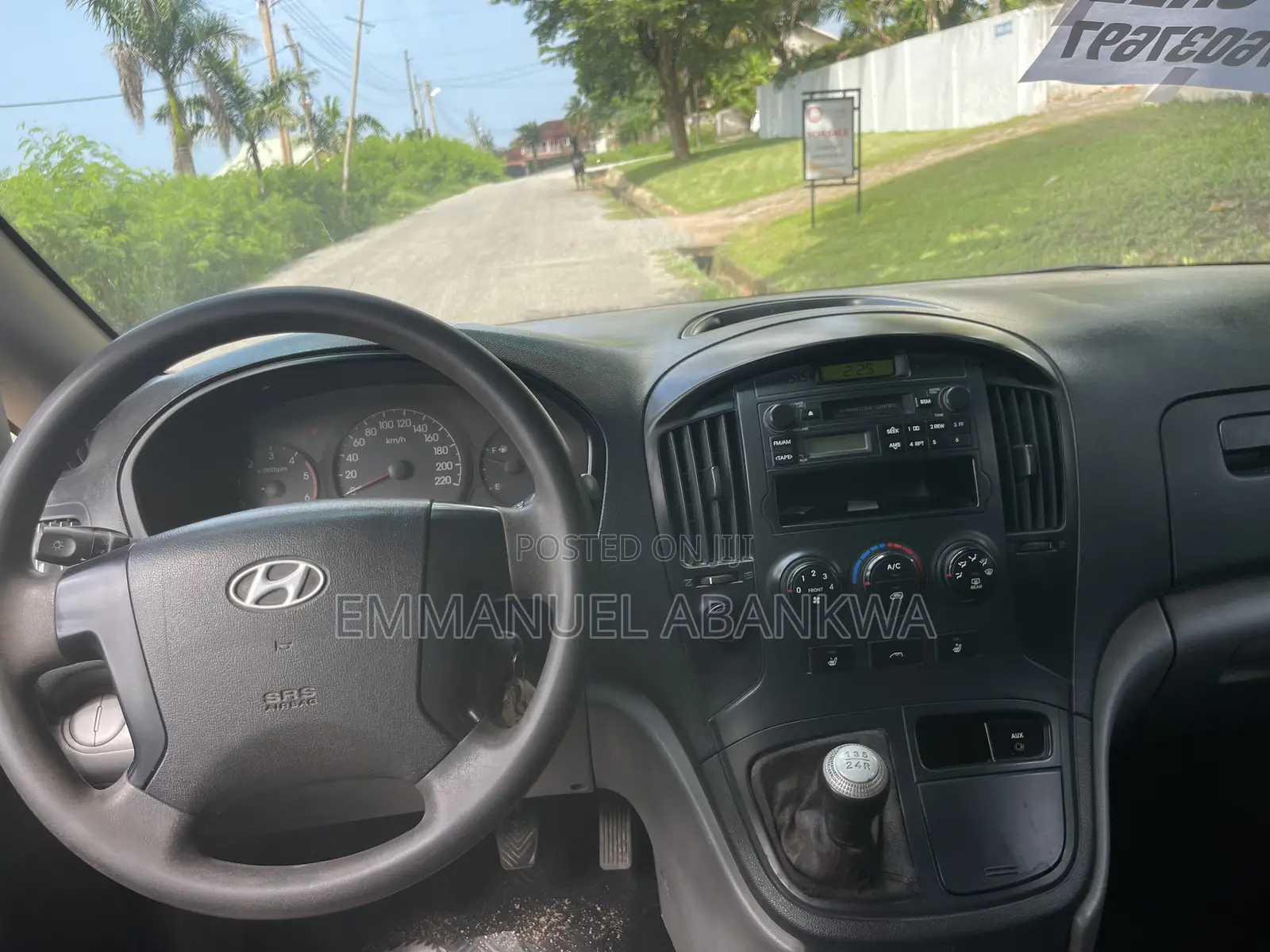 Hyundai H1 2015 Silver
