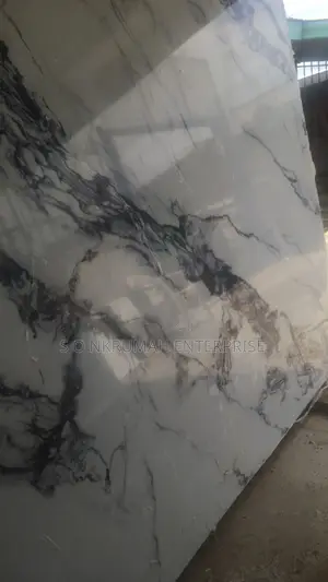 Quartz and Marble for Kitchen Worktop Size: 9 Feet by 6 Feet