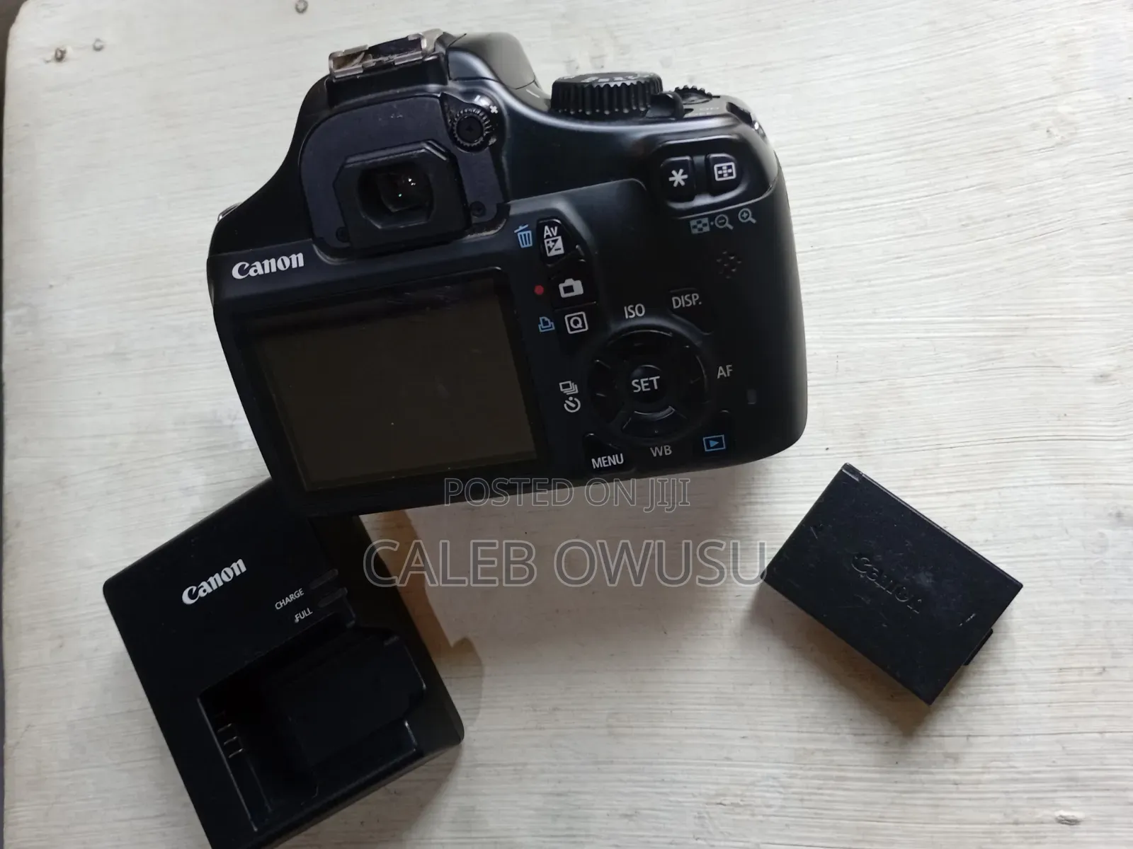 Canon Eos T3, Charger and It's Battery