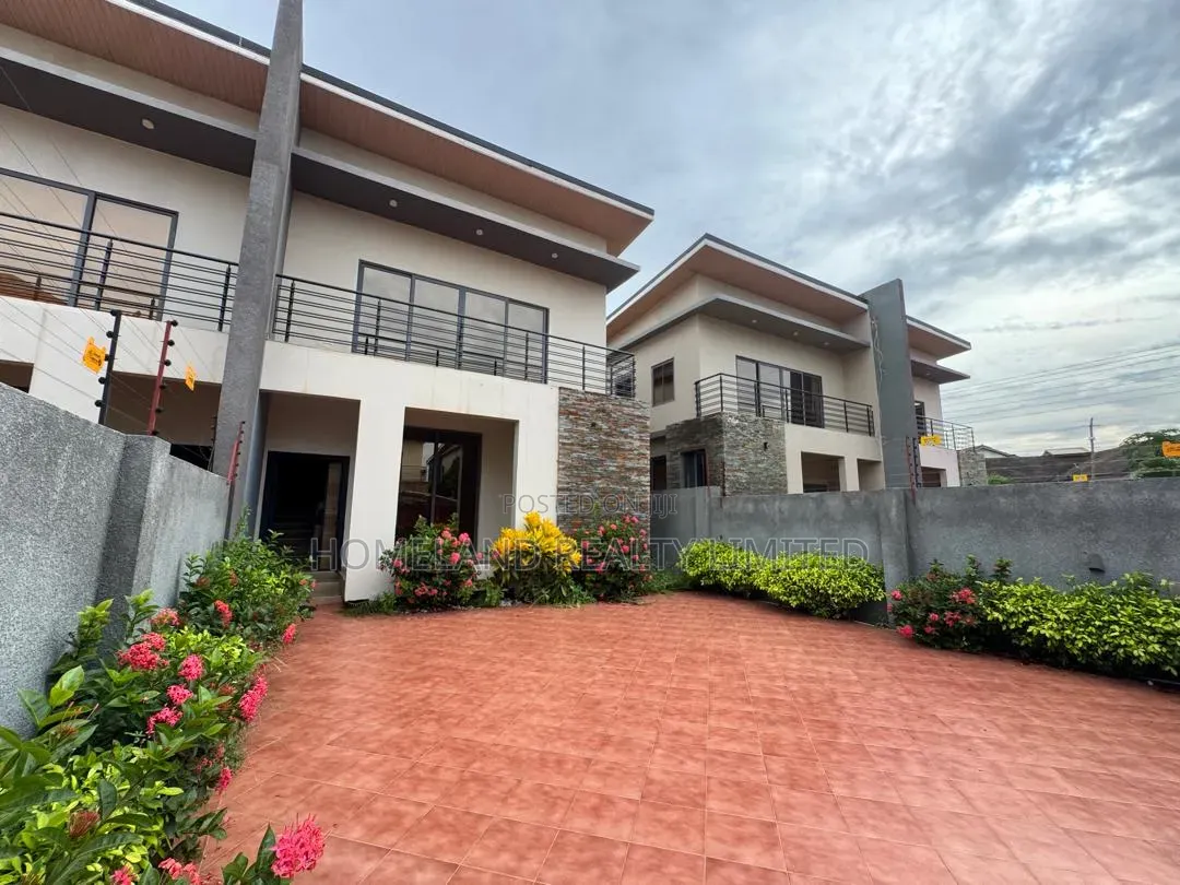 4bdrm Duplex in Adjiganor Cocoa, Ability for rent