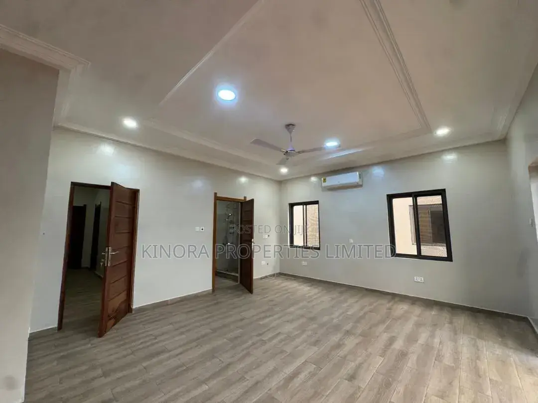4bdrm Duplex in Adjiganor Cocoa, Ability for rent