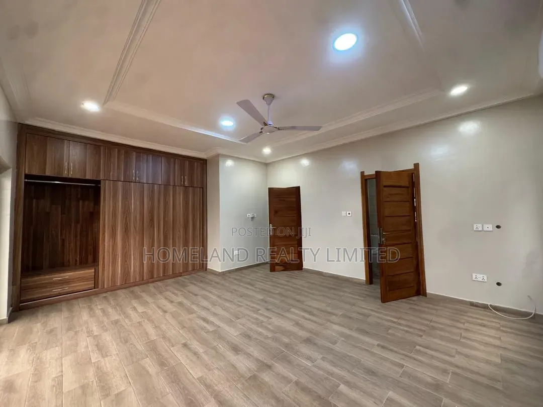 4bdrm Duplex in Adjiganor Cocoa, Ability for rent