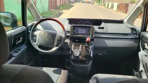 Toyota Voxy 2011 Black