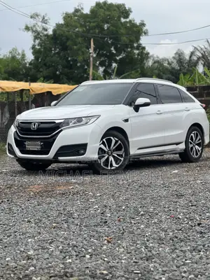 Honda Avancier 2018 White