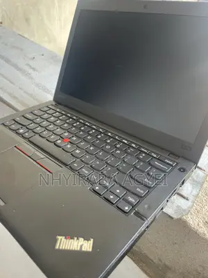 Laptop Lenovo ThinkPad X260 4GB Intel Core i5 SSD 256GB