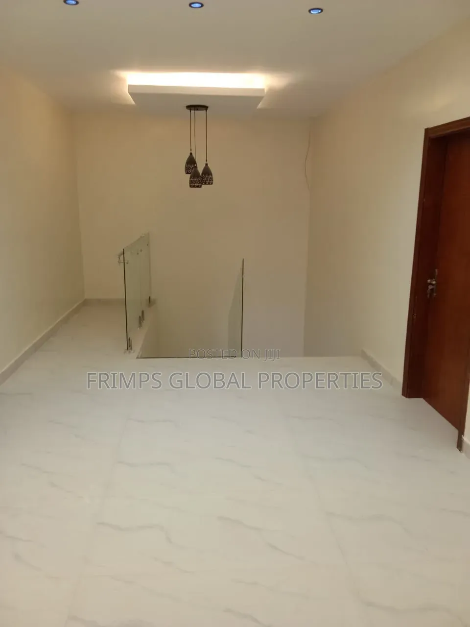 4bdrm House in Exhibition for sale