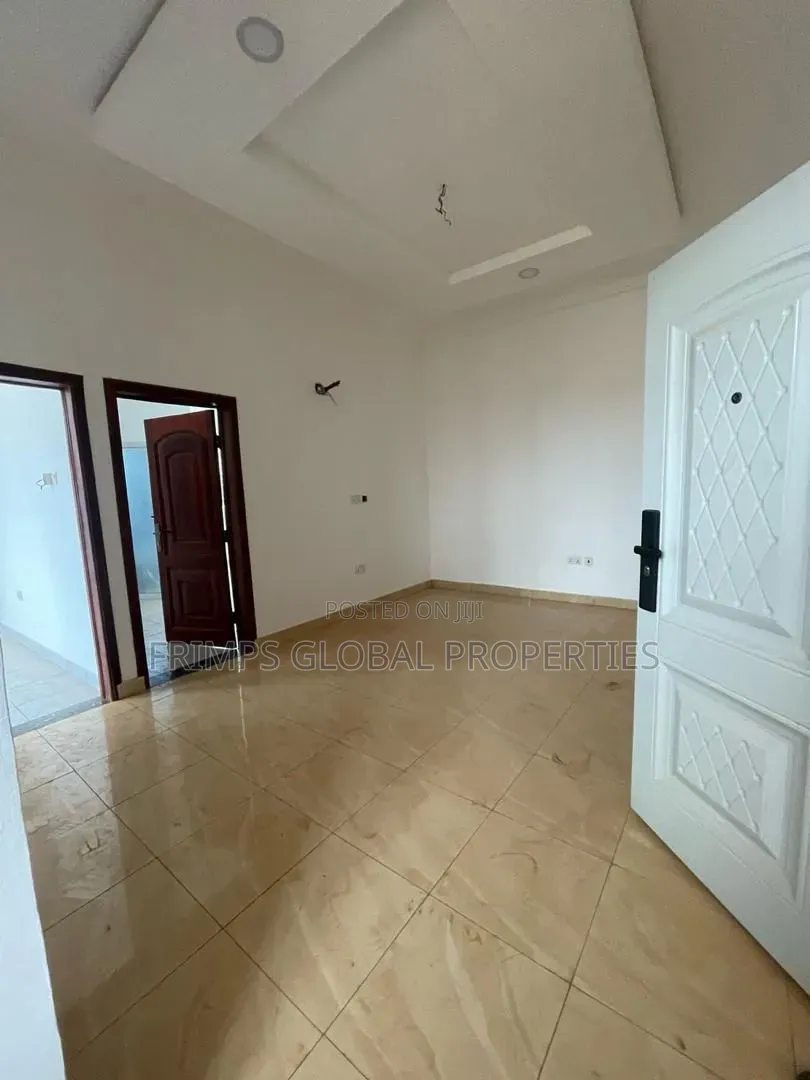 4bdrm House in Exhibition for sale