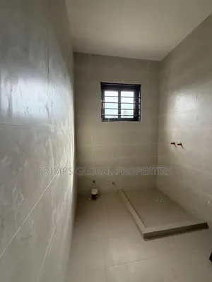 3bdrm House in Ga East Municipal for sale