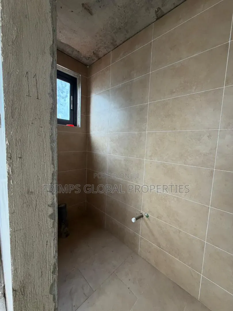 3bdrm House in Ga East Municipal for sale