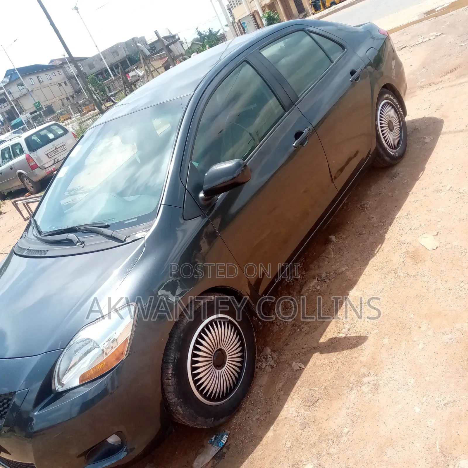 Toyota Yaris 2010 Gray