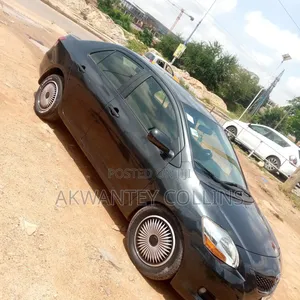 Toyota Yaris 2010 Gray