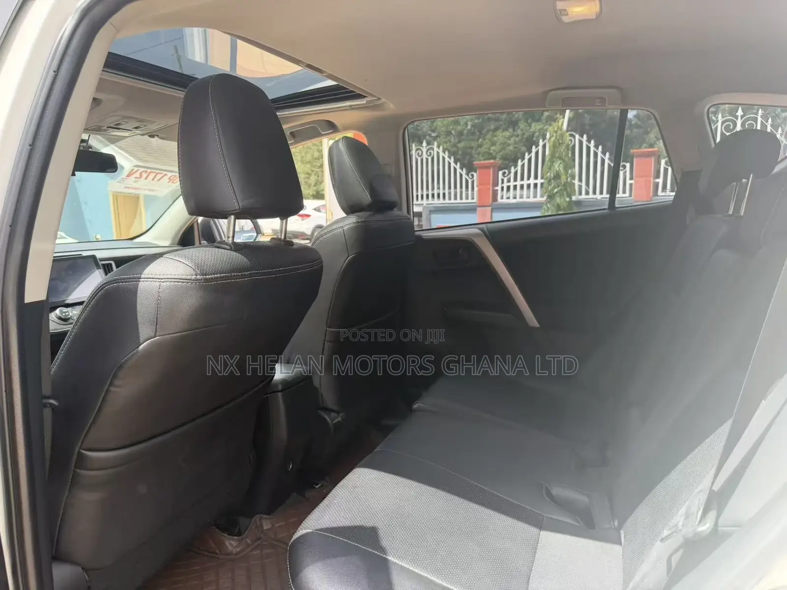 Toyota RAV4 2017 White