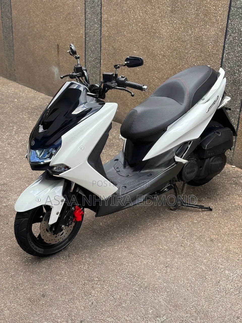 Yamaha Majesty 2020 White
