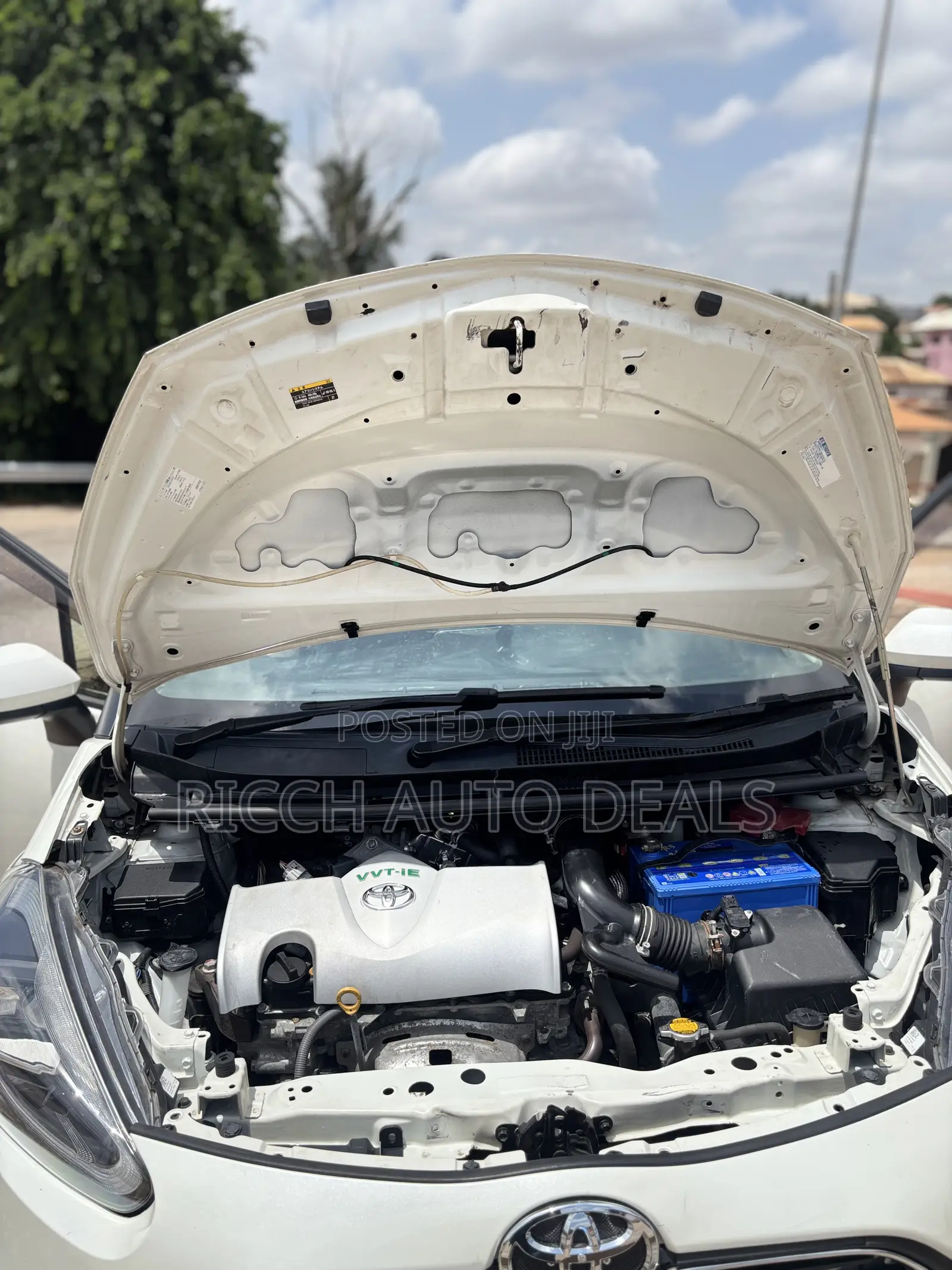Toyota Sienta 1.5 FWD 2015 White