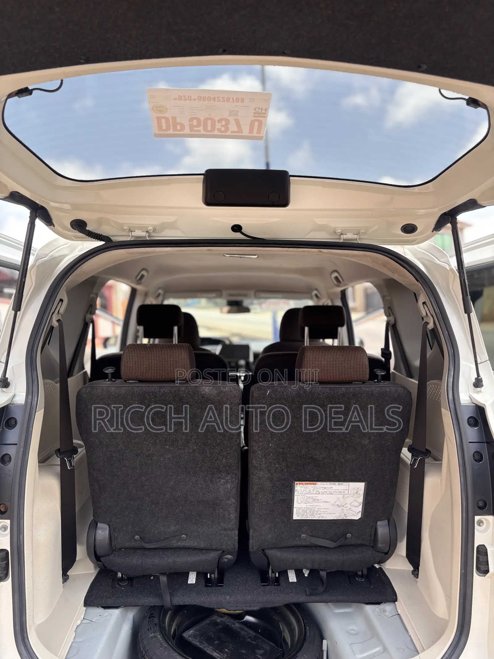 Toyota Sienta 1.5 FWD 2015 White