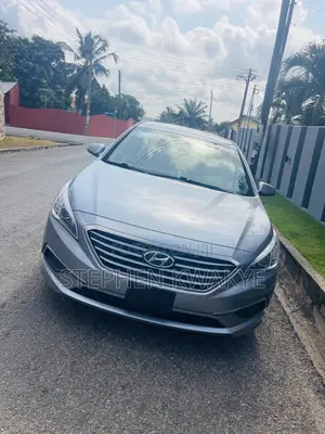 Hyundai Sonata Base Sedan FWD (2.4L 4cyl 6A) 2017 Gray
