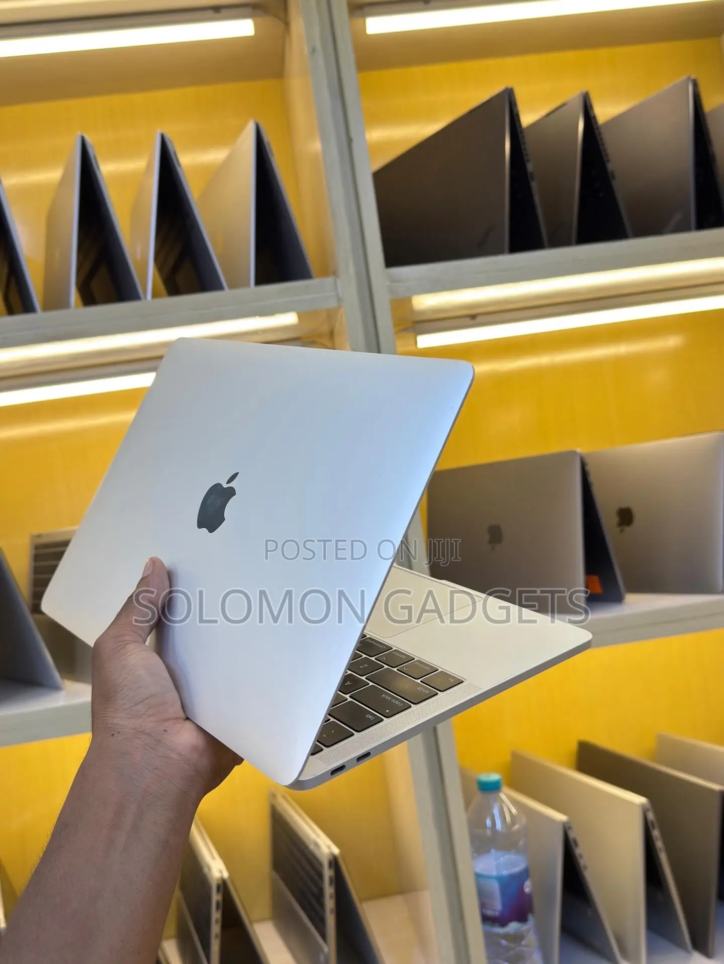 Laptop Apple MacBook Pro 2017 8GB Intel Core i5 SSD 256GB