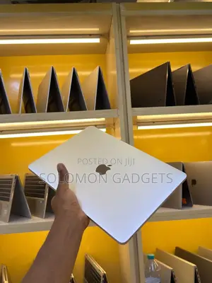 Laptop Apple MacBook Pro 2017 8GB Intel Core i5 SSD 256GB