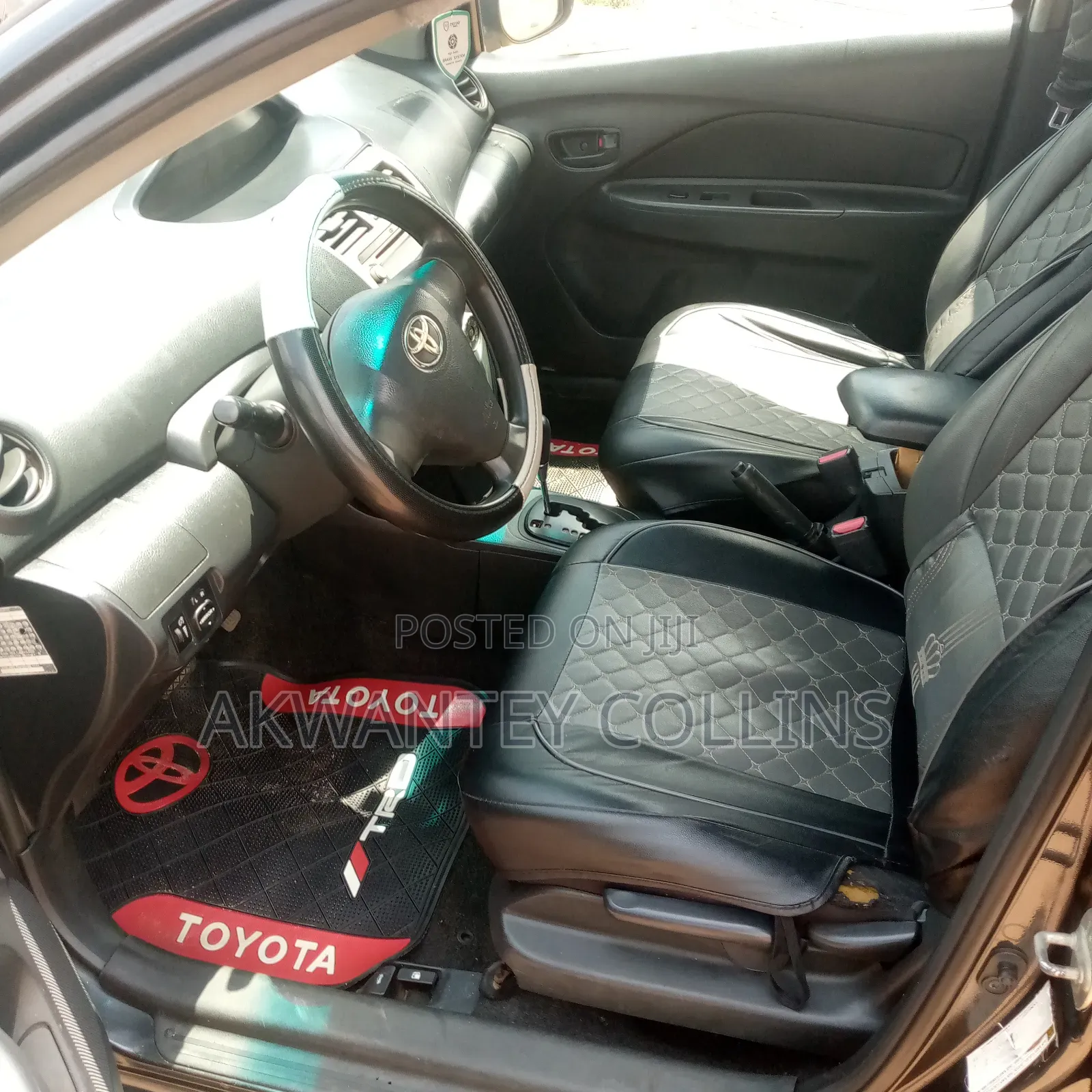 Toyota Yaris 2010 Gray