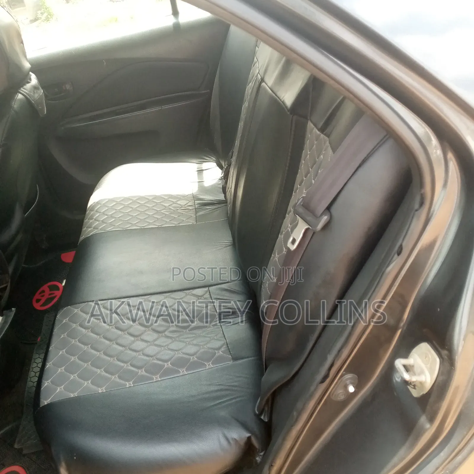 Toyota Yaris 2010 Gray