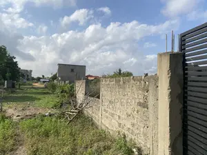 Registered Land With Land Title Certificate Located in Katamanso