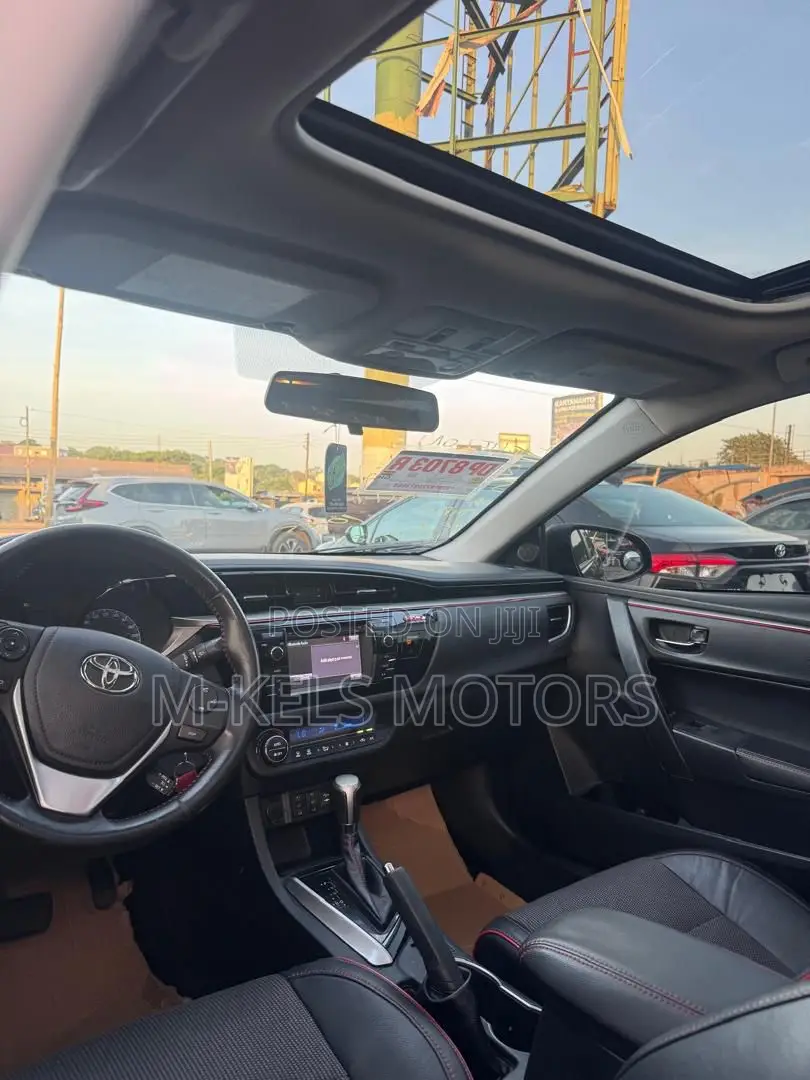 Toyota Corolla S Plus 4dr Sedan (1.8L 4cyl CVT) 2015 Gray