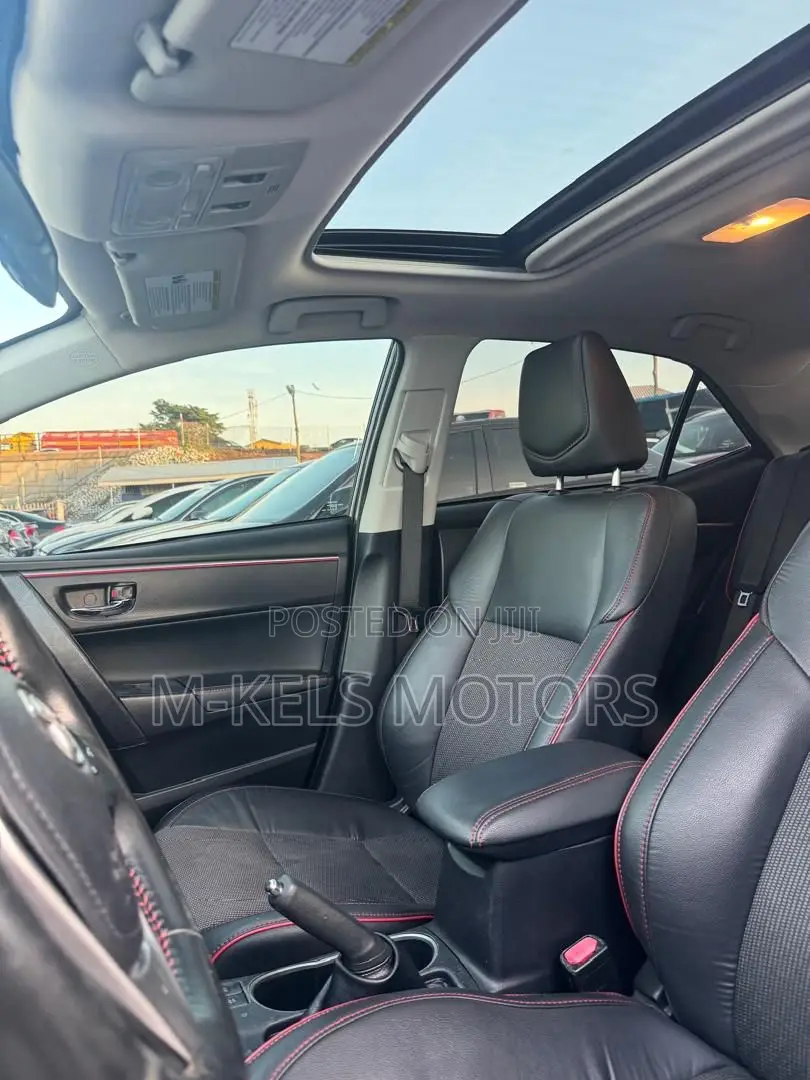 Toyota Corolla S Plus 4dr Sedan (1.8L 4cyl CVT) 2015 Gray