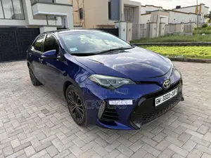 Toyota Corolla 2016 Blue