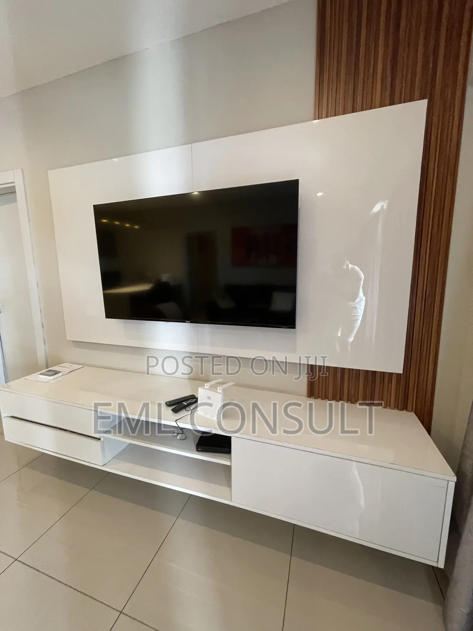 Furnished 2bdrm Apartment in Eml Real Estate, Airport Residential Area