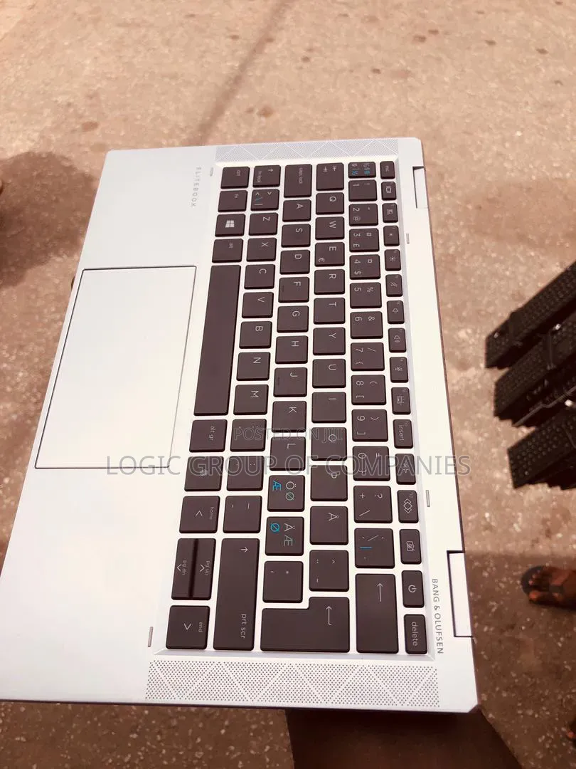 Laptop HP EliteBook x360 1030 G8 16GB Intel Core i7 SSD 512GB
